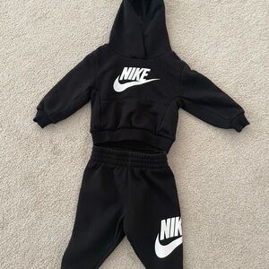 Nike Sweatsuit